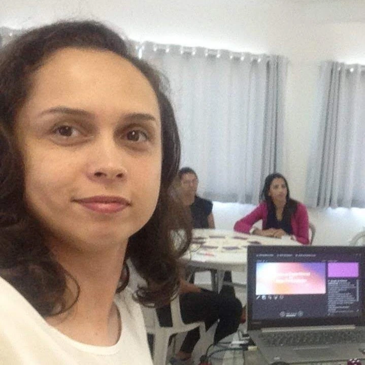 Debora Rodrigues